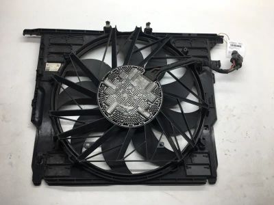 Лот: 20372884. Фото: 1. Диффузор радиатора Bmw 7-Series... Кузов