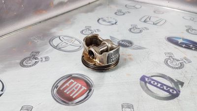 Лот: 23588248. Фото: 1. Поршень Suzuki Solio K12C 12160-73K10. Двигатель и элементы двигателя