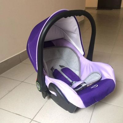 Лот: 9920311. Фото: 1. Автолюлька Tutis Zippy. Детские автокресла