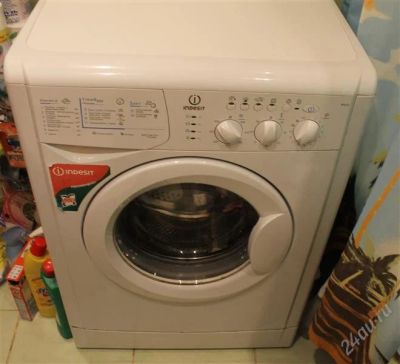 Лот: 2057315. Фото: 1. Стиральная машинка INDESIT 5КГ... Стиральные машины