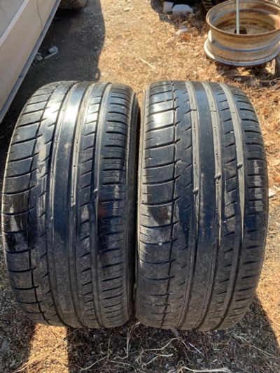 Лот: 15829360. Фото: 1. Шины Triangle TH201 235/40 r18... Шины