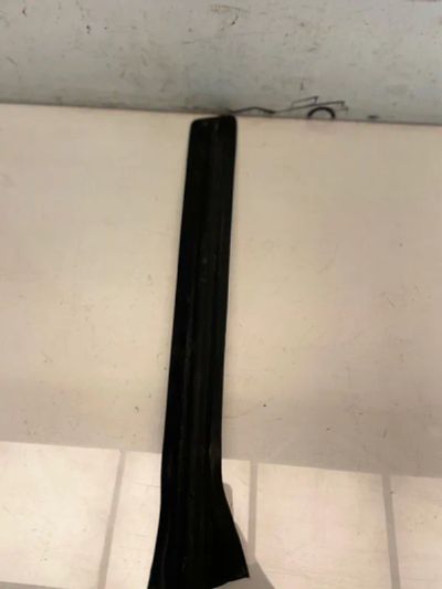 Лот: 22988936. Фото: 1. накладка стойки Opel Astra L69. Другое (автозапчасти)