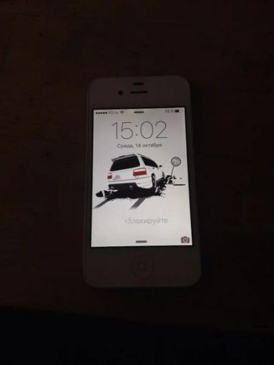 Лот: 6266145. Фото: 1. Iphone 4s 16 gb white. Смартфоны