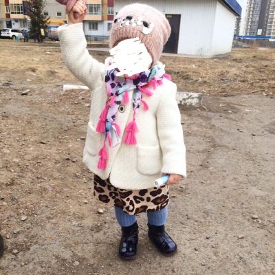 Лот: 5996310. Фото: 1. Пальто Zara для девочки, размер... Верхняя одежда