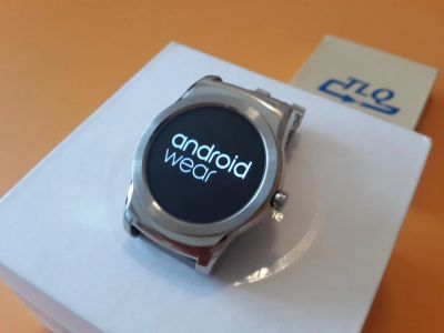 Лот: 7461267. Фото: 1. LG Watch Urbane Silver (SmartWatch... Смарт-часы, фитнес-браслеты, аксессуары