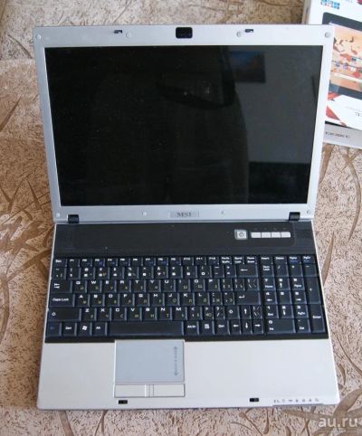 Лот: 11895455. Фото: 1. Ноут MSI Неиспарвный. Ноутбуки