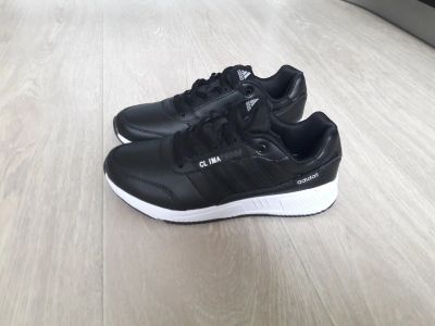 Лот: 13322796. Фото: 1. Кроссовки Adidas Climaprof (43... Кеды, кроссовки, слипоны