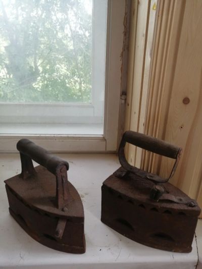 Лот: 16447375. Фото: 1. Утюг старинный. Предметы интерьера и быта