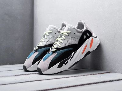 Лот: 17094428. Фото: 1. Кроссовки Adidas Yeezy Boost 700... Кеды, кроссовки, слипоны