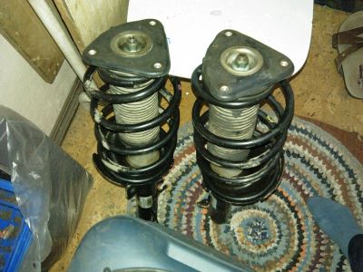 Лот: 3974386. Фото: 1. Передние стойки mazda 3. Ходовая, подвеска, рулевое управление