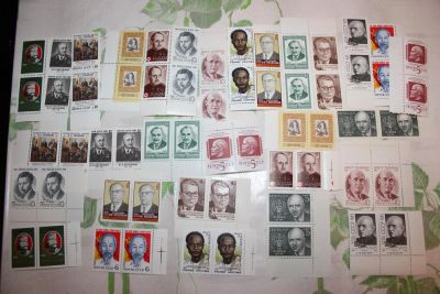 Лот: 3995015. Фото: 1. 30 разных чистых сцепок-пар (60... Марки