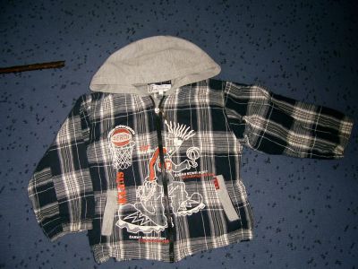 Лот: 3696917. Фото: 1. ветровка на мальчика 1,5-2 года. Верхняя одежда