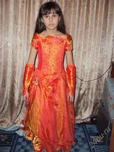 Лот: 824162. Фото: 1. бальное платье. Другое (дети растут)