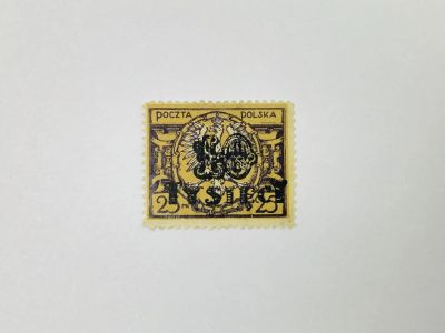 Лот: 23964238. Фото: 1. Орел на большом щите в стиле барокко... Марки
