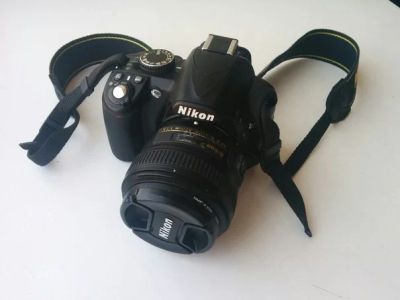Лот: 7577951. Фото: 1. Nikon d3100 body + 18-55 + 50mm... Цифровые зеркальные
