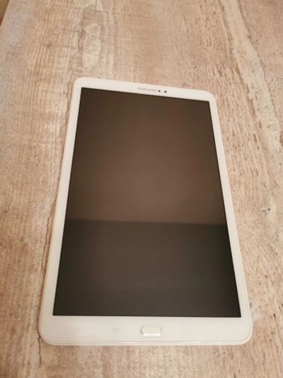 Лот: 18365396. Фото: 1. Планшет Samsung SM-T585, LTE... Планшеты
