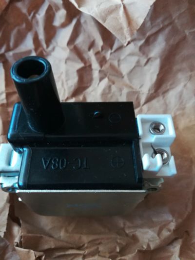 Лот: 16147053. Фото: 1. Катушка зажигания NGK 48054 в... Электрооборудование