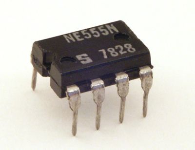 Лот: 3982906. Фото: 1. Таймер 555 в корпусе DIP-8 NE555... Микросхемы