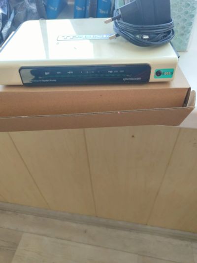 Лот: 25108158. Фото: 1. Wifi роутер TP-Link WR1043ND. WiFi, Bluetooth адаптеры