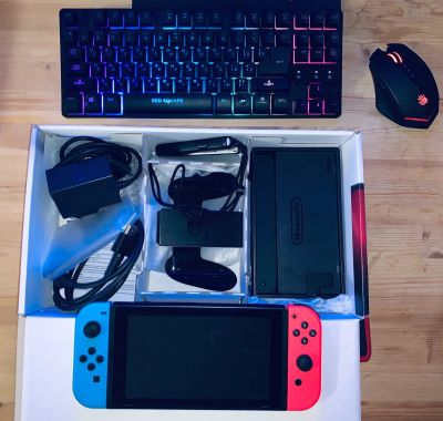 Лот: 14593859. Фото: 1. Nintendo Switch+Флэшка 16gab+Игры... Игры для консолей