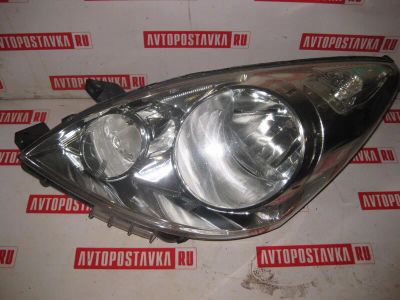 Лот: 20896533. Фото: 1. Фара галогеновая Nissan Note E11... Двигатель и элементы двигателя