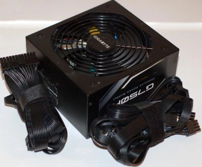 Лот: 20912167. Фото: 1. Gigabyte G750H 80+Gold. Корпуса, блоки питания