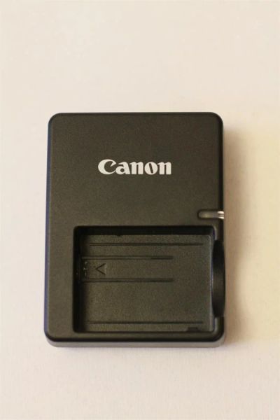 Лот: 3038390. Фото: 1. зарядное Canon LC-E5E. Аккумуляторы, зарядные