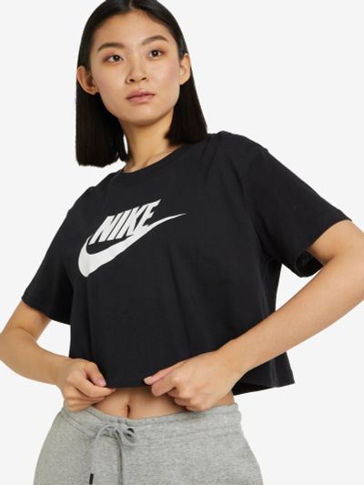 Лот: 22421724. Фото: 1. Футболка женская Nike Sportswear... Другое (спортивная одежда)