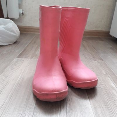 Лот: 16078723. Фото: 1. Резиновые сапоги 26/27 размера. Сапоги