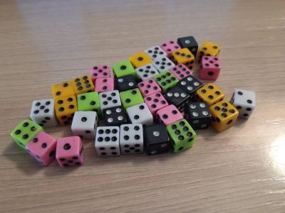 Лот: 19141418. Фото: 1. Кубики. Dice. Настольные игры. Детские настольные игры