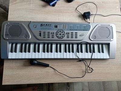 Лот: 23513732. Фото: 1. Детский синтезатор. Музыкальные