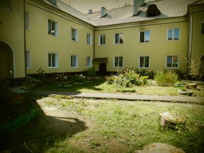 Лот: 6327993. Фото: 1. Квартира напротив центральной... Квартиры, студии