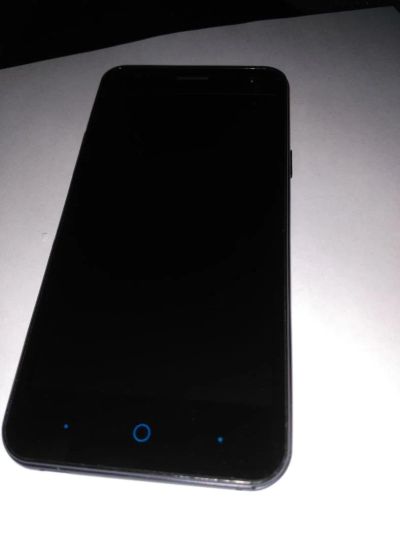 Лот: 10776505. Фото: 1. Продам б/у смартфон ZTE Blade... Дисплеи, дисплейные модули, тачскрины
