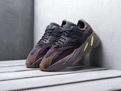 Лот: 17094734. Фото: 1. Кроссовки Adidas Yeezy Boost 700... Кеды, кроссовки, слипоны