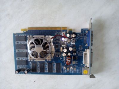 Лот: 15882579. Фото: 1. Видеокарта Geforce Nvidia 6600. Видеокарты