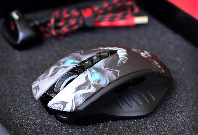 Лот: 15250585. Фото: 1. Игровая мышь A4tech Bloody R8. Клавиатуры и мыши