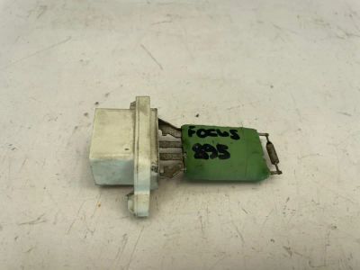 Лот: 23246380. Фото: 1. реостат печки Ford Focus CB4. Двигатель и элементы двигателя
