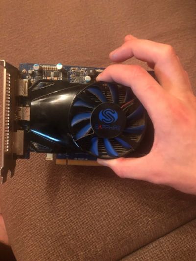 Лот: 16046444. Фото: 1. Видеокарта Sapphire radeon HD... Видеокарты