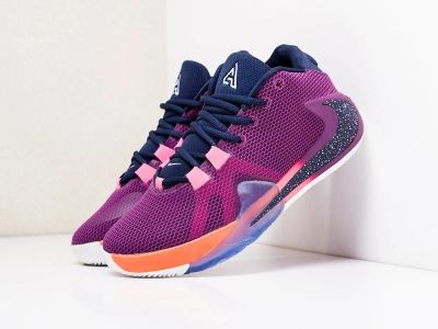 Лот: 17096589. Фото: 1. Кроссовки Nike Zoom Freak 1 (18688... Кеды, кроссовки, слипоны