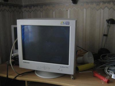 Лот: 943140. Фото: 1. Монитор. Цена снижена. ЭЛТ-мониторы
