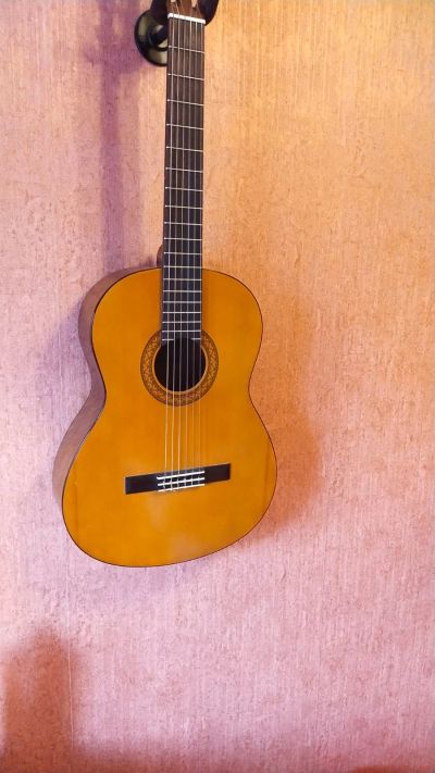Лот: 19659838. Фото: 1. Гитара Yamaha C40. Гитары