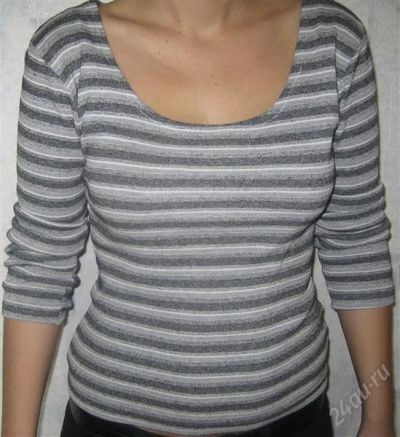 Лот: 856432. Фото: 1. Кофта с длинным рукавом р.44. Свитеры, толстовки, худи
