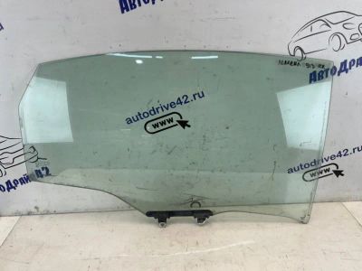Лот: 24766737. Фото: 1. стекло боковое Nissan Almera G15. Двигатель и элементы двигателя