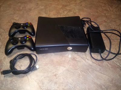 Лот: 10441570. Фото: 1. XBOX 360 slim freeboot 500gb. Игровые приставки, консоли
