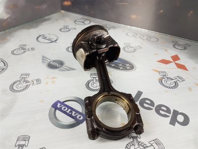Лот: 23592314. Фото: 1. Поршень с шатуном Subaru Impreza... Двигатель и элементы двигателя