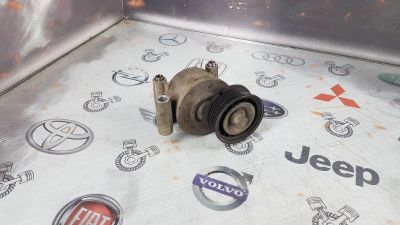 Лот: 23588345. Фото: 1. Натяжитель приводного ремня Mazda... Двигатель и элементы двигателя