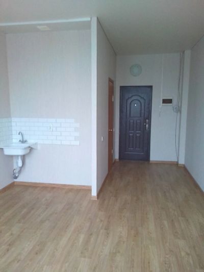 Лот: 16940352. Фото: 1. Сдам гостинку 22 кв 8500. Квартиры, студии