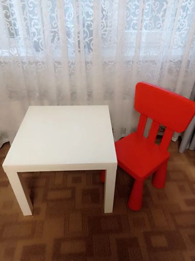Лот: 22847854. Фото: 1. Детский стол и стул IKEA. Столики, стулья, парты