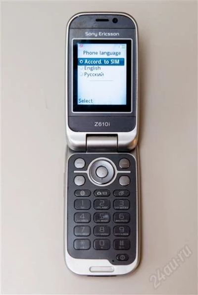 Лот: 2891846. Фото: 1. Раскладушка SonyEricsson Z610. Кнопочные мобильные телефоны