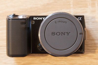 Лот: 15812591. Фото: 1. Беззеркальный фотоаппарат Sony... Цифровые беззеркальные со сменной оптикой